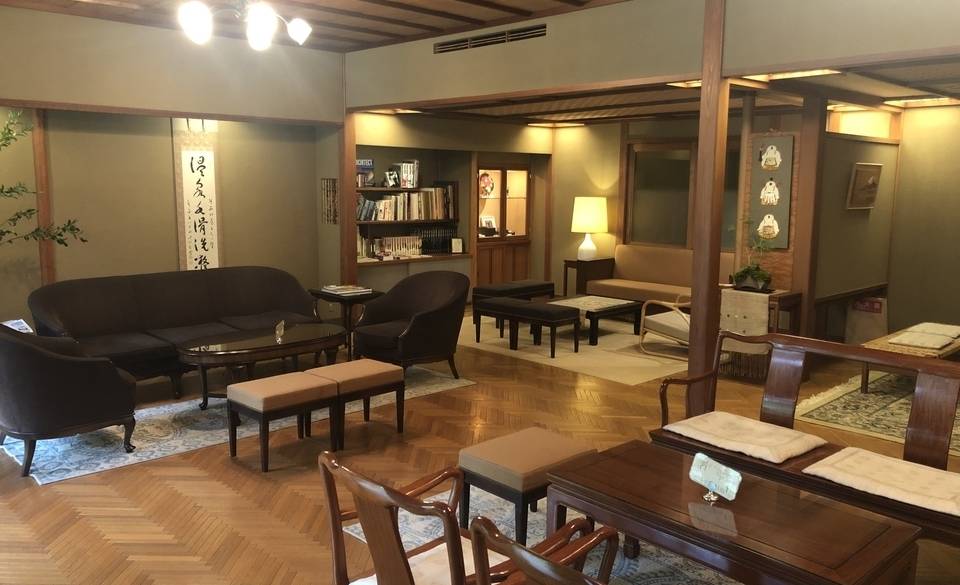 ロビー ライブラリースペース / 3