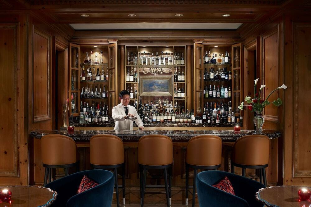 1.【梅田】ザ・リッツ・カールトン大阪「ザ・バー」4112405