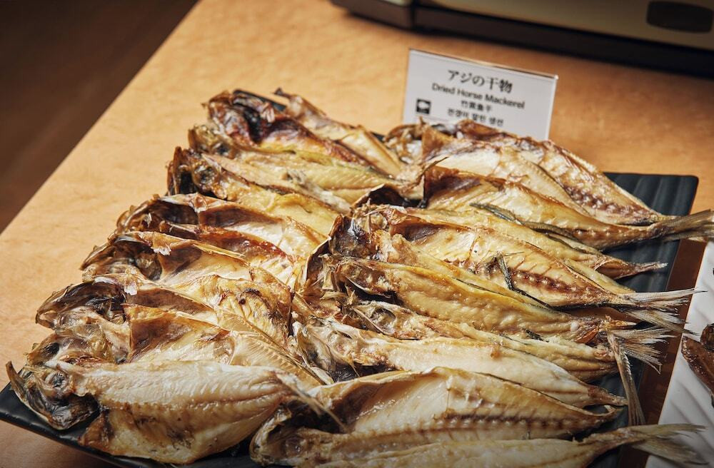 朝食