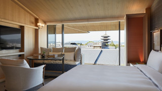 ルーム キングベッド 1 台 (Pagoda View)