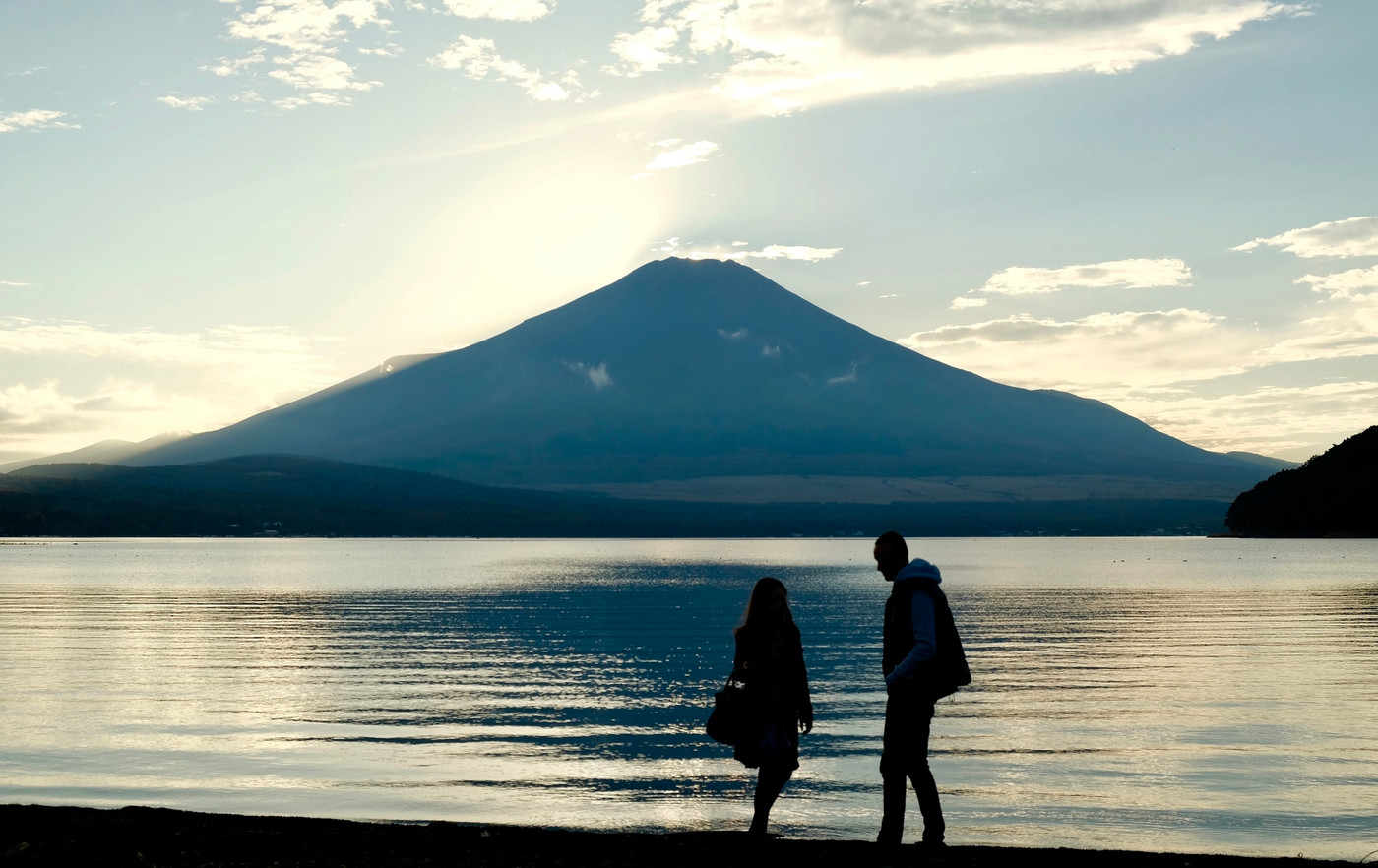 富士山とカップル