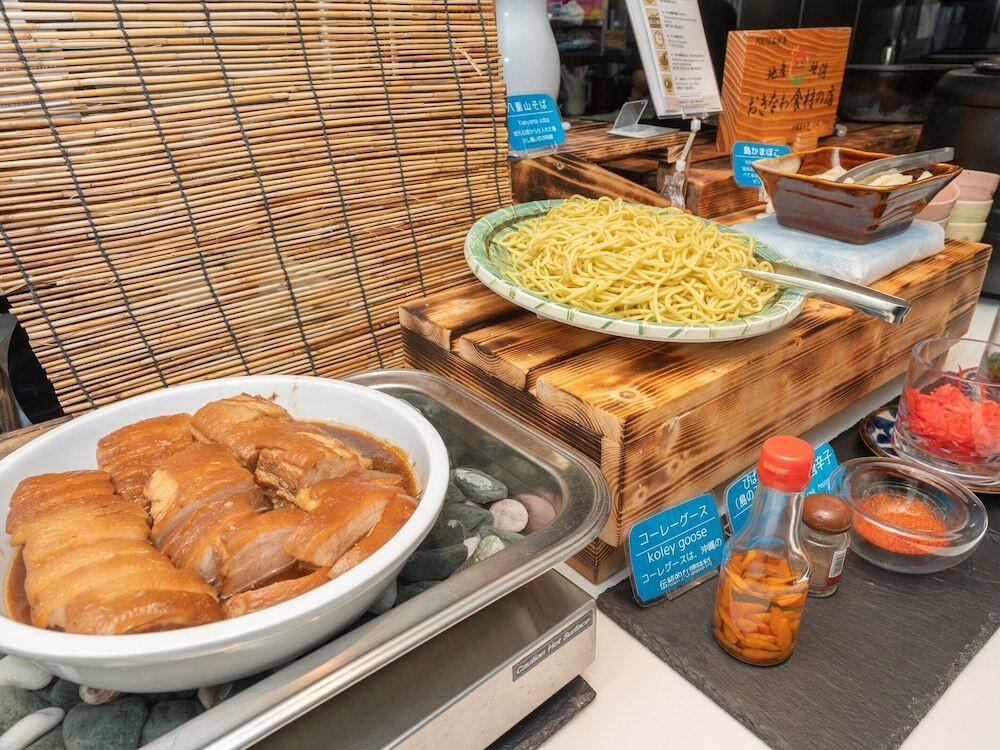 朝食