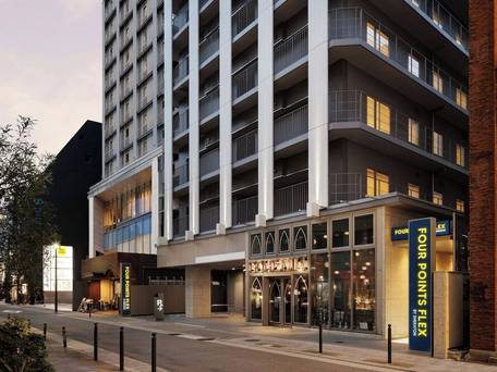 フォーポイント フレックス by シェラトン 大阪心斎橋 / 1