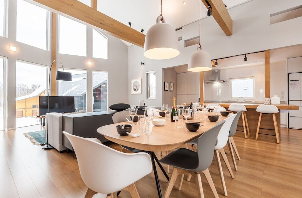 客室内のダイニングエリア