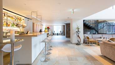 ロビーラウンジ / 2