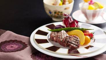 食事・飲み物 / 9