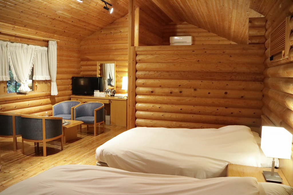 星野リゾート　軽井沢ホテルブレストンコート3950368