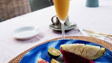 食事・飲み物 / 3