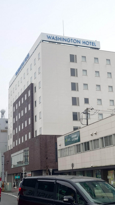 普通のビジネスホテル。駅近です。