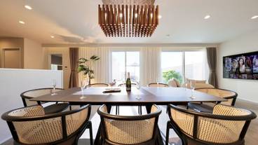 客室内のダイニングエリア / 38