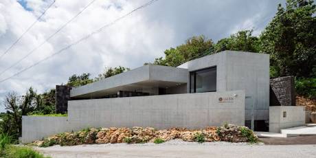 LECEB SESOKO VILLA Hills suite