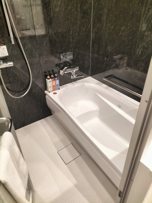 やっぱり風呂トイレ別はお勧め