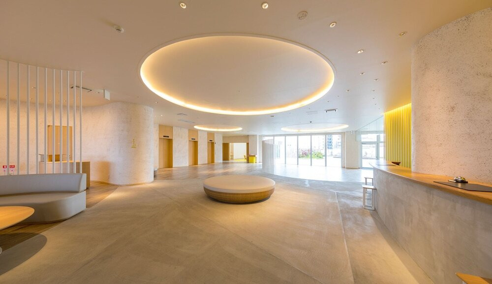 洗濯機やミニキッチン付きで暮らすように沖縄ステイ3398247