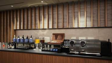 ラウンジ 間／フリードリンク / 1