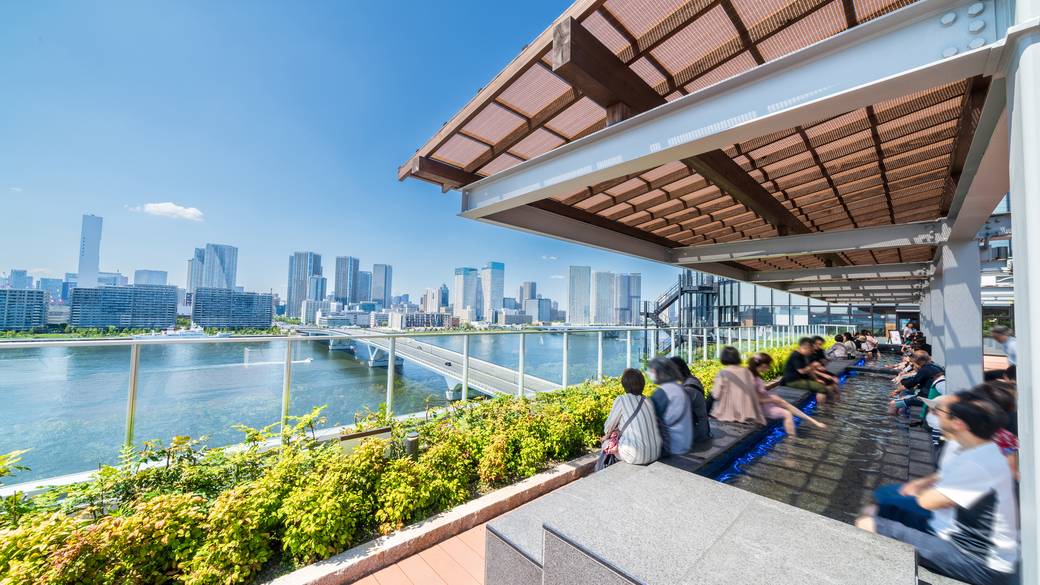 「豊洲 千客万来」足湯庭園 / 2