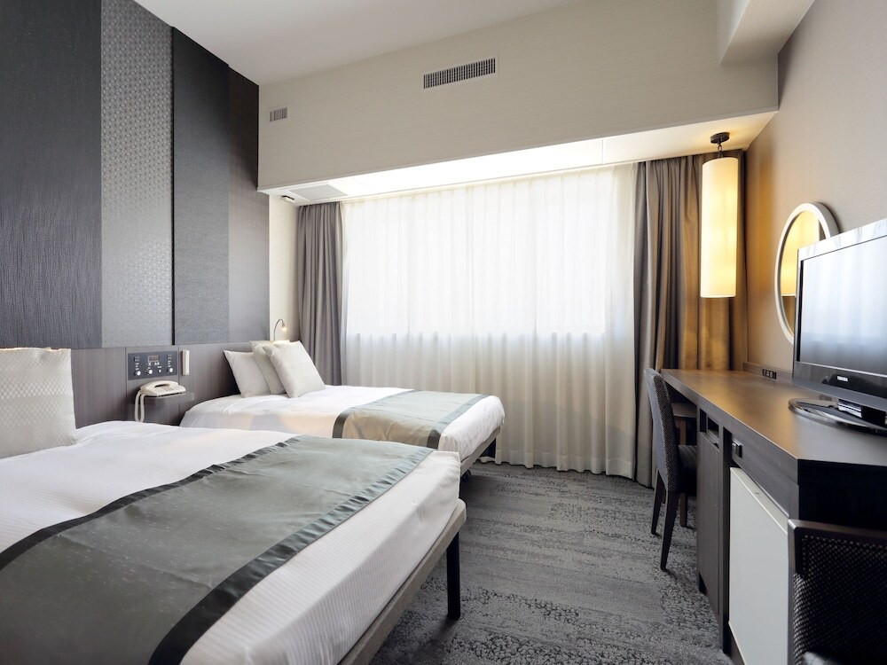 成田初の天然温泉を擁する大型ホテル4011657