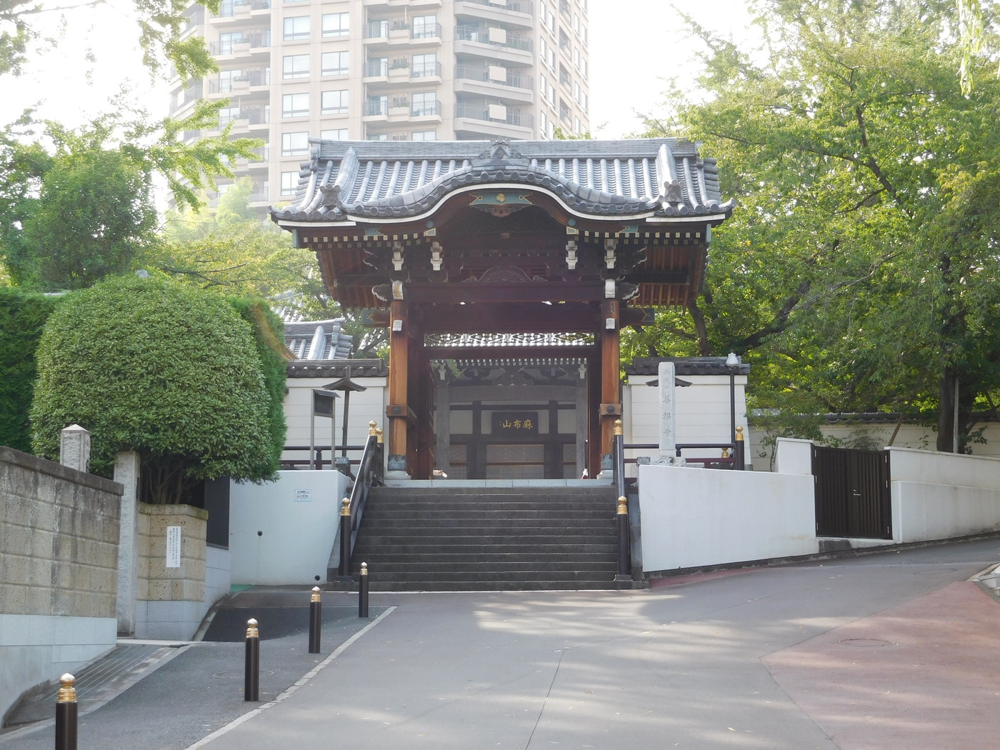 福澤諭吉が眠る菩提寺3711689