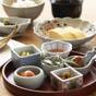 【25%OFF】【楽天スーパーSALE】<朝食付>森の中の非日常空間で温泉と和朝食を愉しむ休日 | 箱根リトリート villa 1/f(ワンバイエフ)