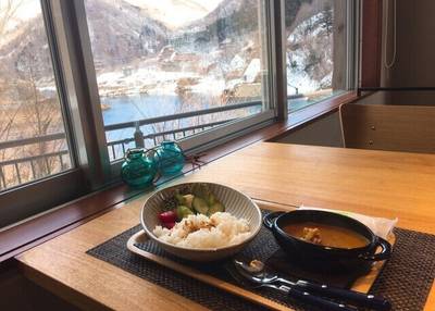 湖畔カフェ ラトリエ・ブルー