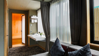 エクスクルーシブ スイート ベッド (複数台) 禁煙 専用バスルーム