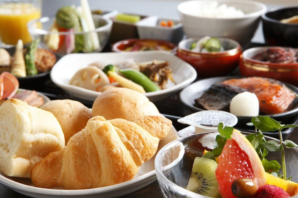 朝食