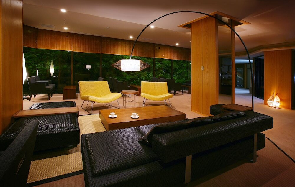 ロビーラウンジ