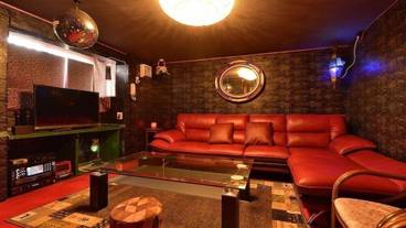 カラオケ ルーム / 4