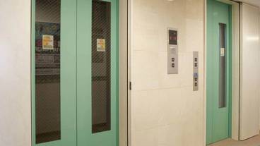 エレベーター / 1