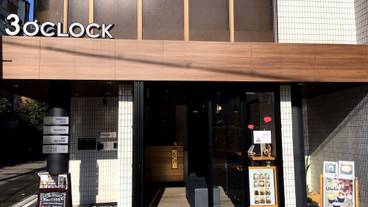 施設の入り口 / 12