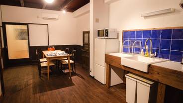 客室内のダイニングエリア / 22