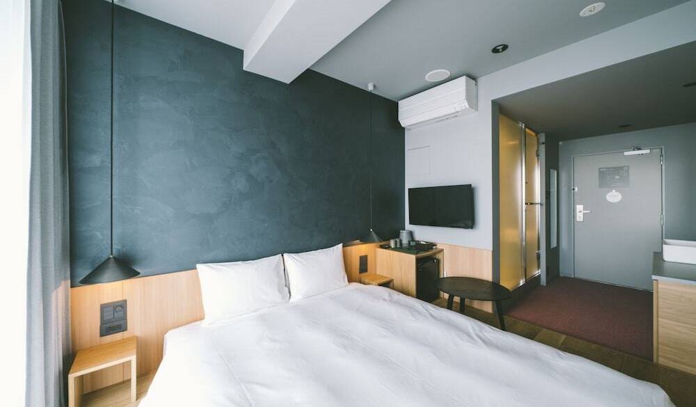 シンプルさが心地よい
スタイリッシュな客室 / 1