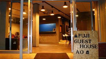 施設の入り口 / 12