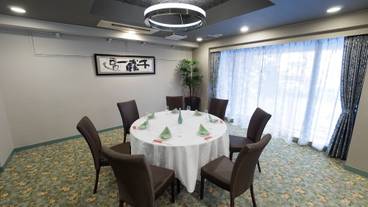 ボールルーム / 9