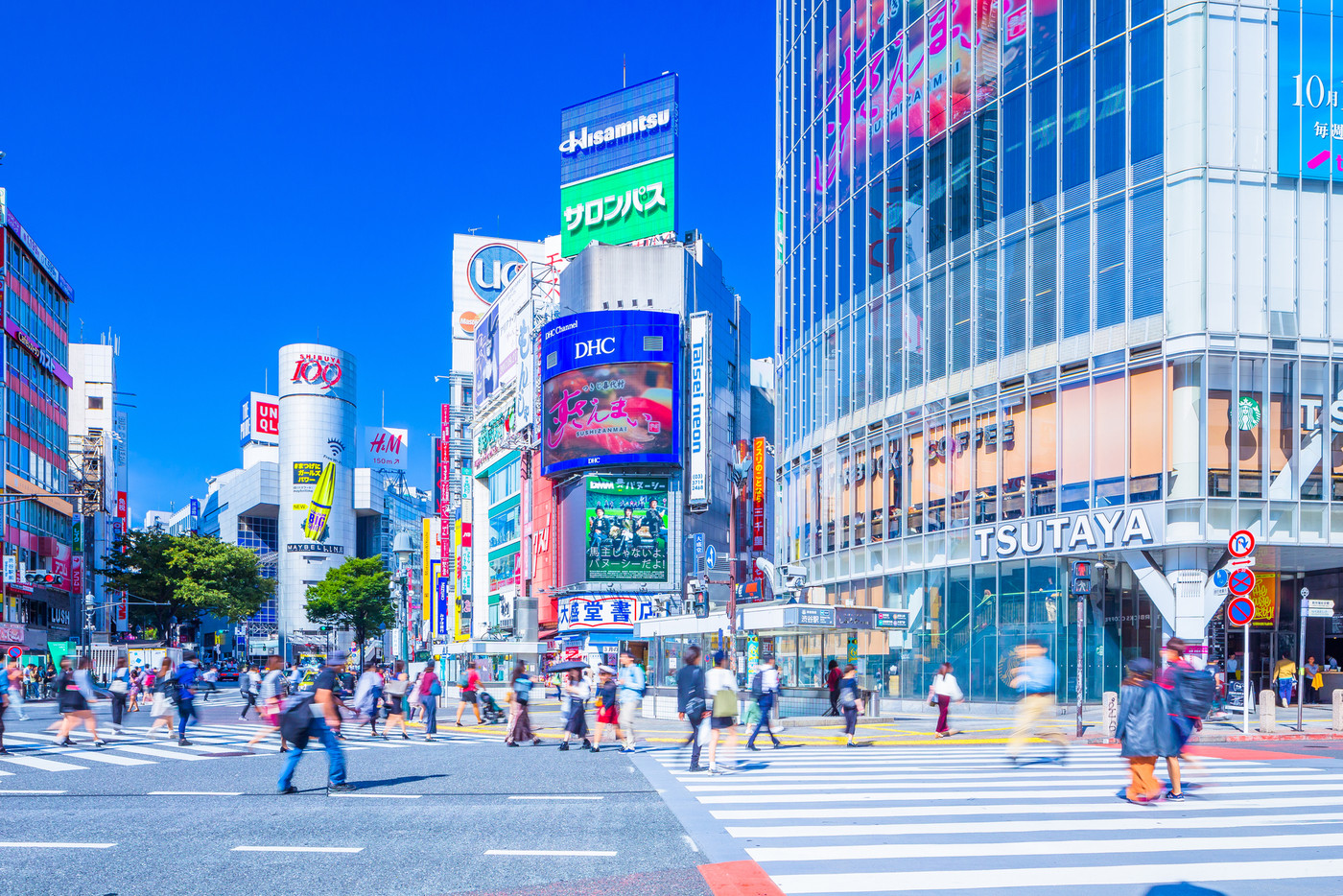 東京 渋谷駅 スクランブル交差点の風景