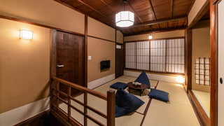 トラディショナル 4 人部屋 禁煙 専用バスルーム