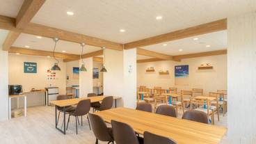 ロビー応接スペース / 7