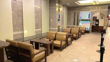 ロビー応接スペース / 3