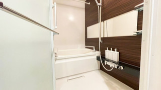 スーペリア ファミリールーム 202号室 禁煙  (ソファベッド用の寝具は部屋に常備していない為 事前にリクエストが必要)