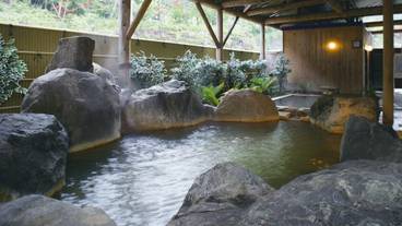 屋外スパ浴槽 / 2