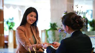 チェックイン / チェックアウト キオスク / 1