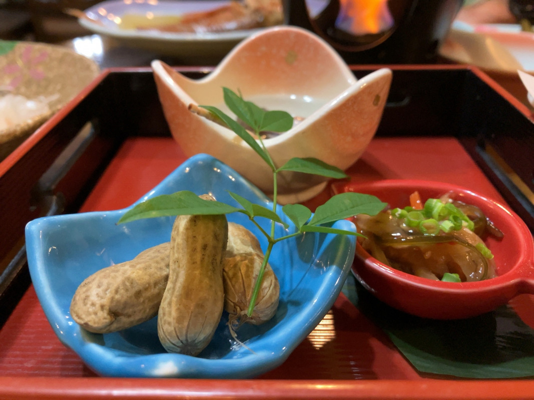 湯で落花生が食べられます。