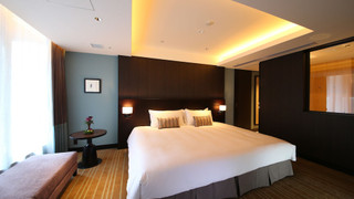 マスタースイート クラブラウンジアクセス付き (65平米/キングサイズベッド) 禁煙