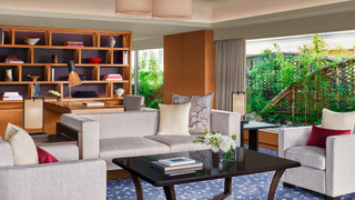 スイート キングベッド 1 台 マウンテンビュー