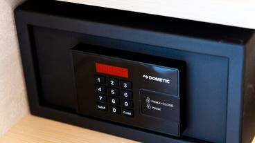 客室設備／金庫 / 15