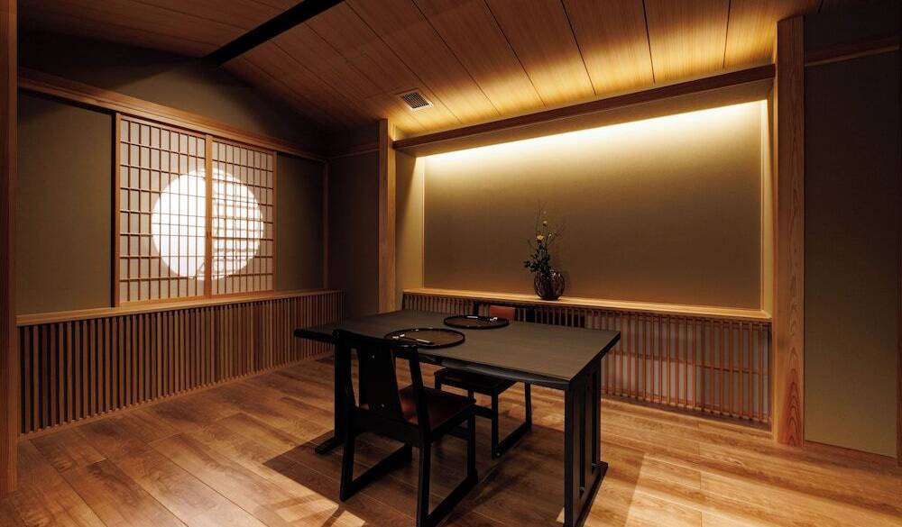 個室食事処一例 / 5