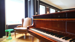 ロイヤルスイート クラブラウンジアクセス付き  (142平米 / ワイドキングベッド) 禁煙