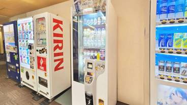 自動販売機 / 3
