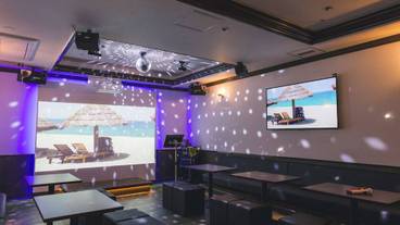 カラオケ ルーム / 12