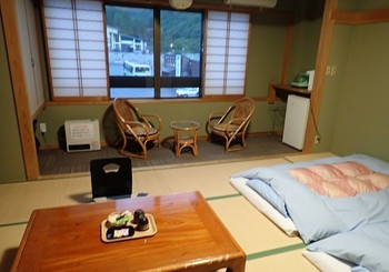 広々とした部屋においしい食事…リピーターの多い宿です。4257340