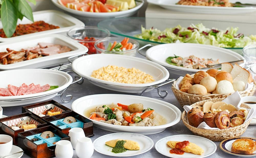 朝食バイキングで多彩なメニューを味わって3550832